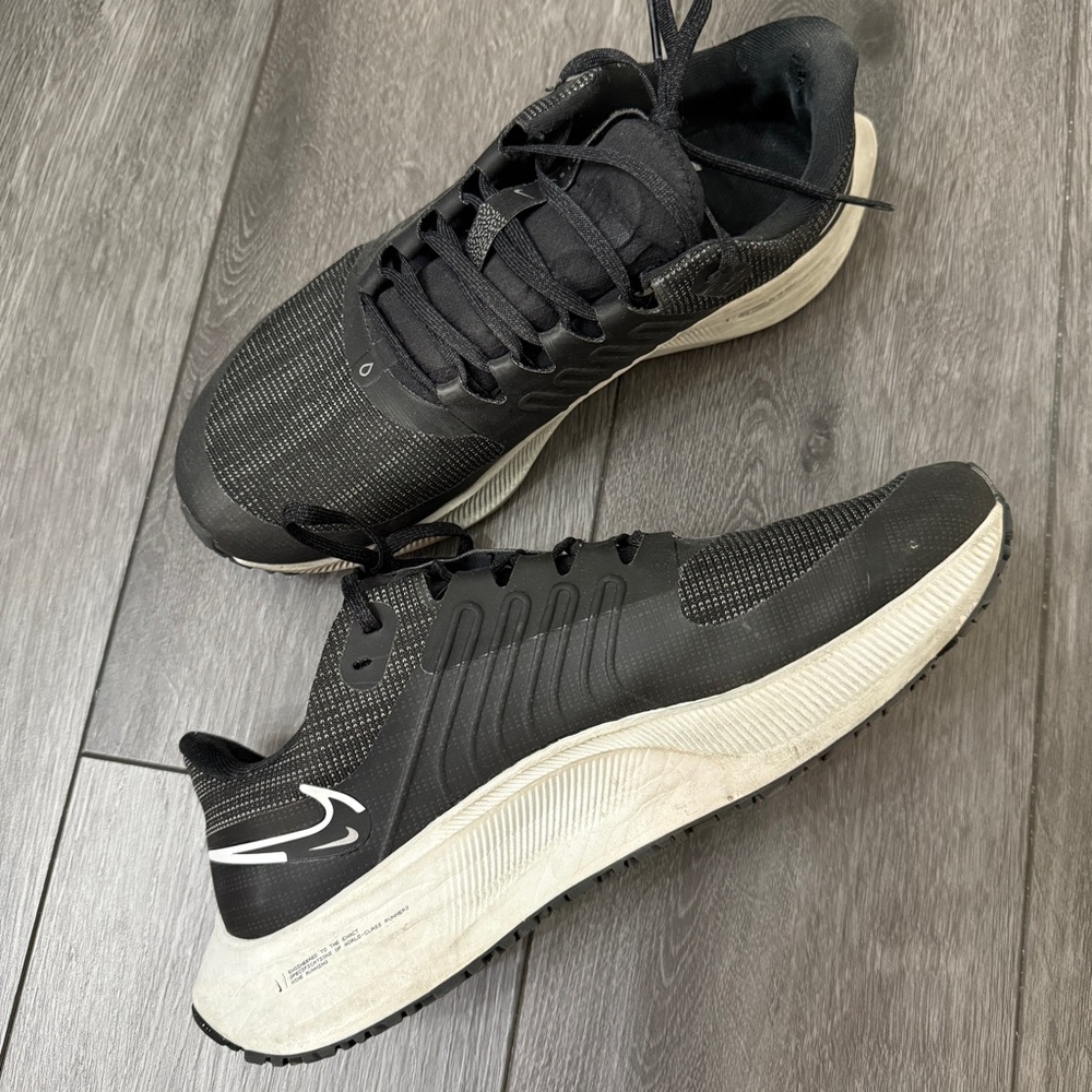 Nike Black and Gray Running Shoes